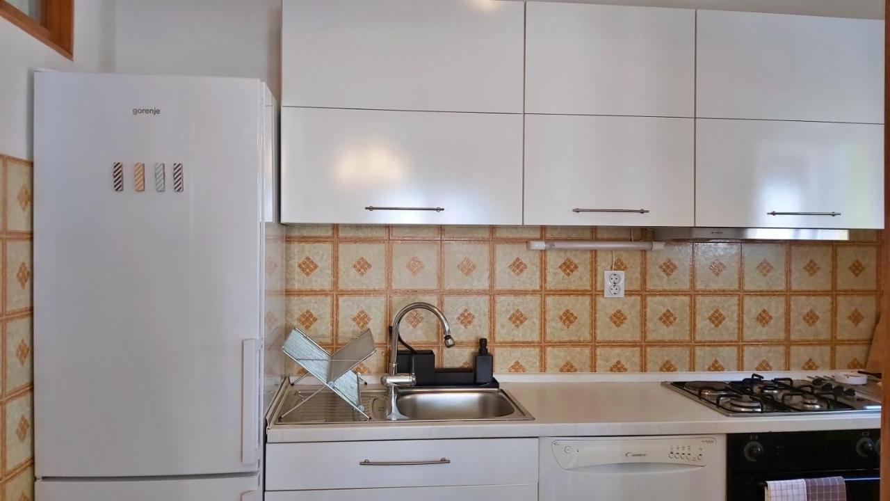 Apartment Juta Mimice Exterior photo